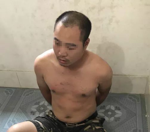 民警抓捕盜車團(tuán)伙時反被噴催淚劑